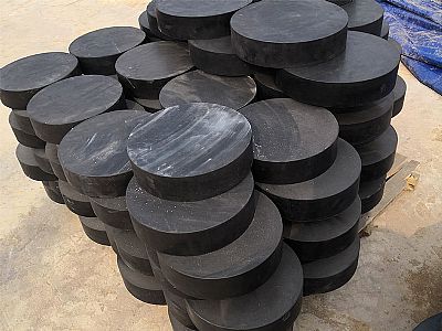 塔河县板式橡胶支座由若干层橡胶片与薄钢板经加压硫化